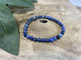 Sodaliet armband 6mm facet