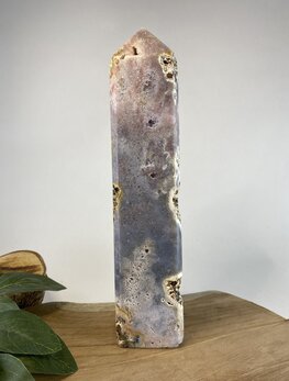 Roze Amethist obelisk