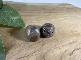 Boulder Opaal trommelsteen S