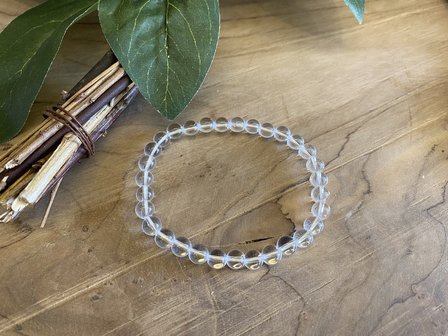 Bergkristal kogelarmband 6mm 