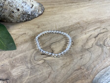 Bergkristal kogelarmband 4mm (smal)