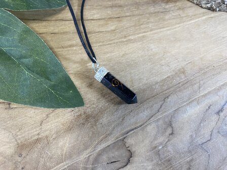 Orgoniet Shungiet hanger