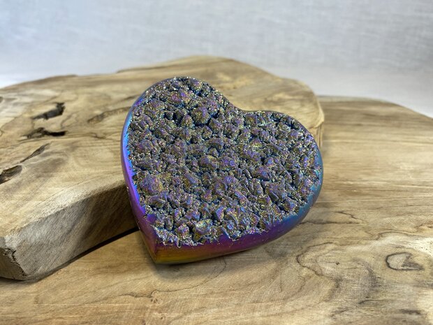 Regenboog titanium druzy Agaat met Amethist hart 2