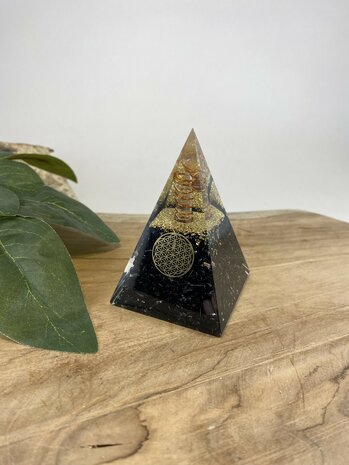 Orgoniet met zwarte Toermalijn