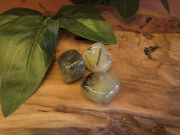 Prehniet trommelsteen XS