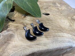 Obsidiaan hanger maan