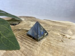 Labradoriet piramide 26/28mm Labradoriet piramide 26/28mm