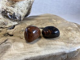 Mahonie Obsidiaan trommelsteen S Mahonie Obsidiaan trommelsteen S