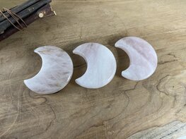 Rozekwarts maan Rozekwarts maan