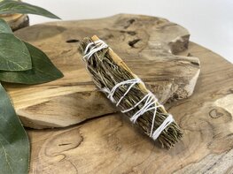 Palo Santo met Rozemarijn Smudge stick Palo Santo met Rozemarijn Smudge stick