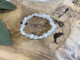 Witte Maansteen trommelsteen armband